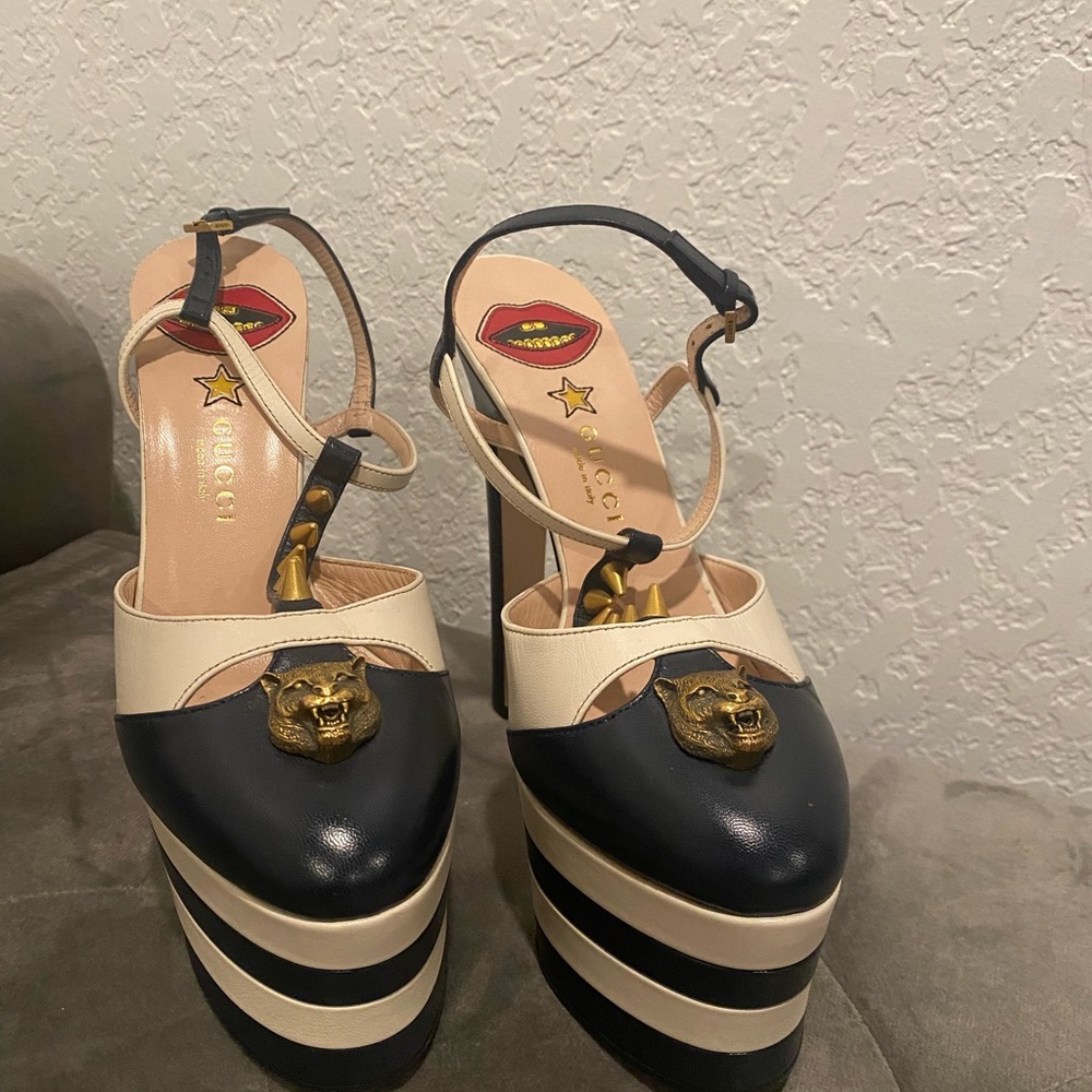 Gucci Women's Black and Cream Platform Shoes